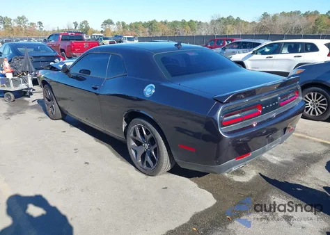 2018 Dodge Challenger Sxt Plus z USA, uszkodzony, nr VIN 2C3CDZAG8JH132331